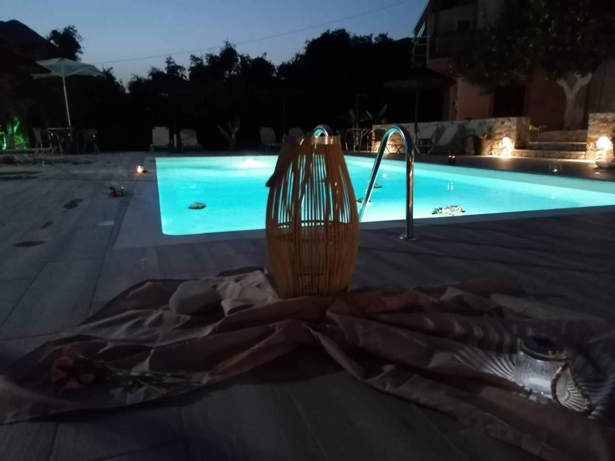 Sarai * Parga
